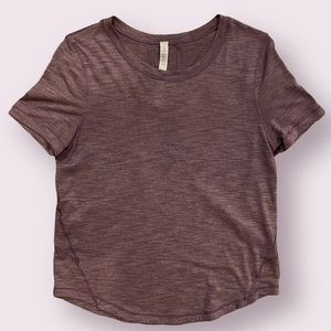 Lululemon size 6 short sleeve shirt.